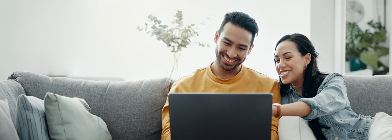 couple with laptop
