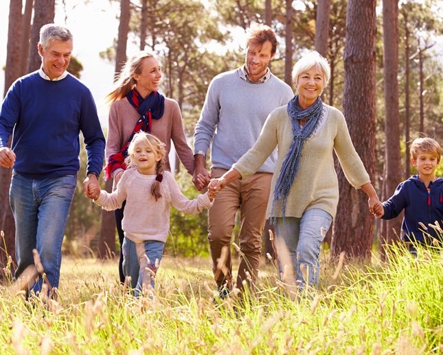 multigenerational family hiking