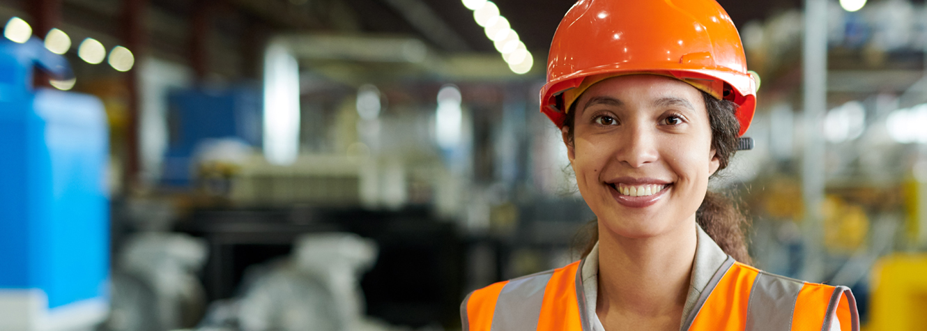 Hispanic woman in manufacturing business